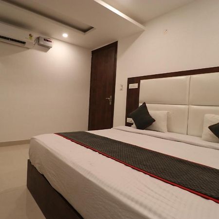 Hotel Tark Inn Near Igi Airport New Delhi Eksteriør billede