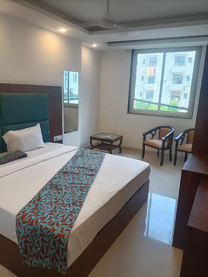 Hotel Tark Inn Near Igi Airport New Delhi Eksteriør billede