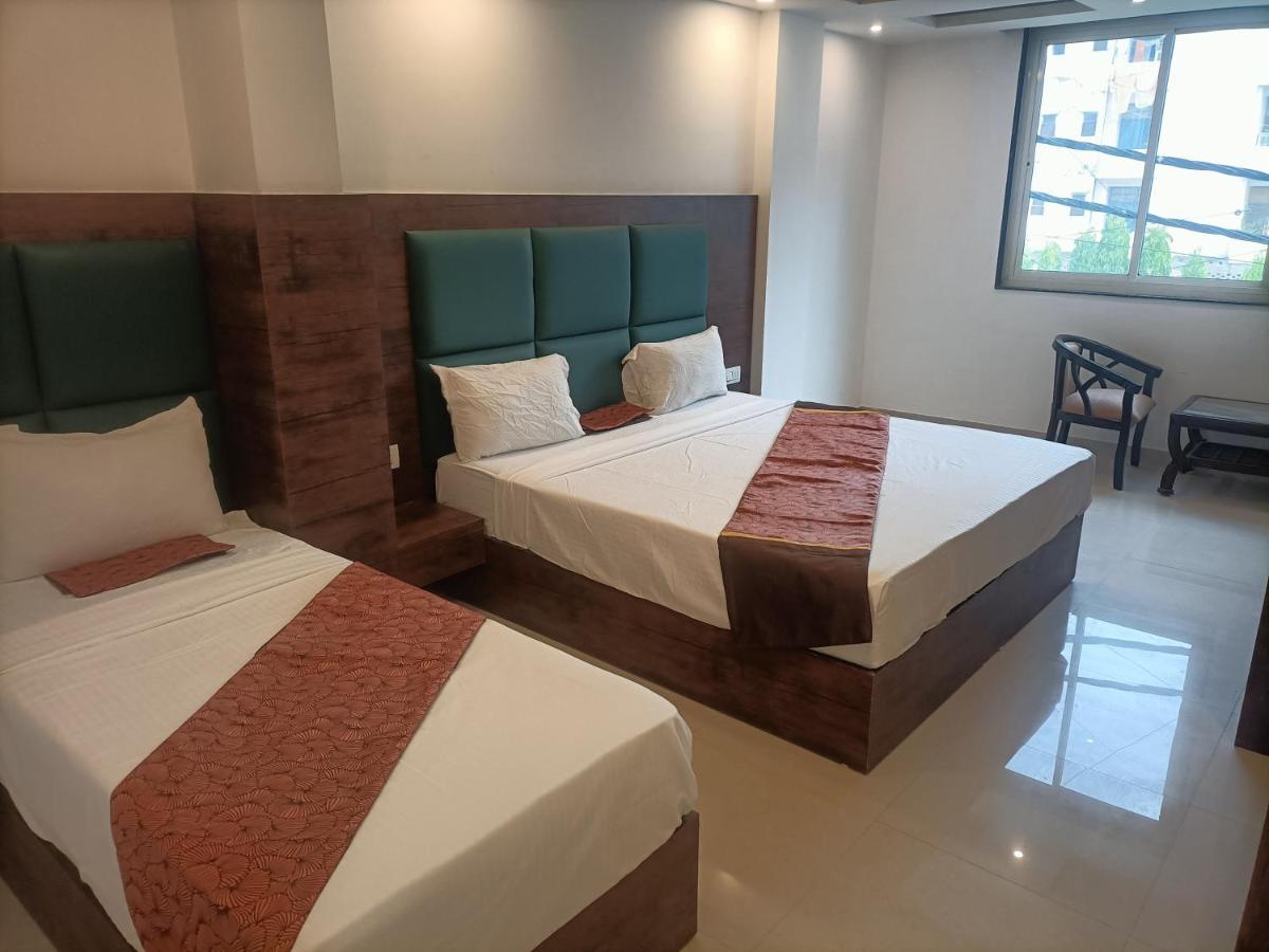 Hotel Tark Inn Near Igi Airport New Delhi Eksteriør billede