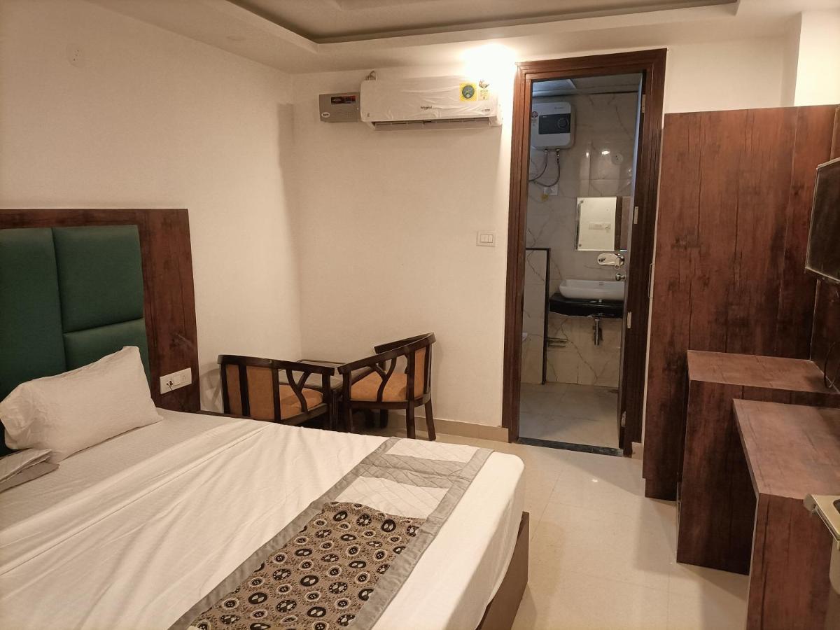 Hotel Tark Inn Near Igi Airport New Delhi Eksteriør billede