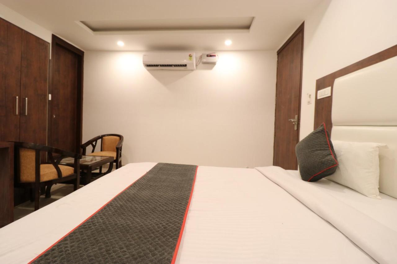 Hotel Tark Inn Near Igi Airport New Delhi Eksteriør billede